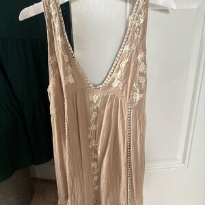 Jessica Simpson Beige Embroidered Top